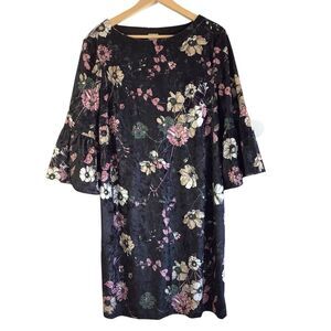 Chicos Black Floral Velvet Dress Women Size 2 / L 3/4 Bell Sleeve Lined Pullover